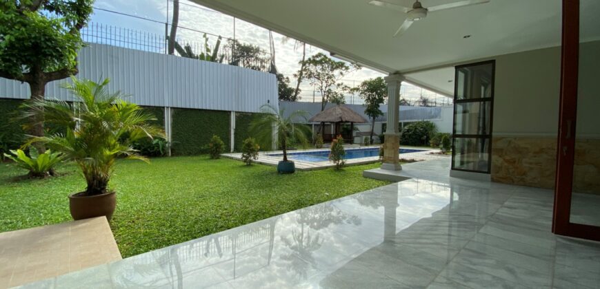 Disewakan Rumah Dalam Compound Cipete