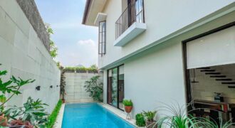 RUMAH MEWAH SIAP HUNI TROPICAL HOUSE