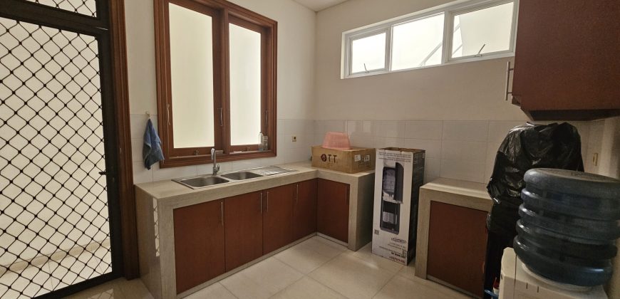 DIJUAL RUMAH DI ANCOL BANGUNAN TOTAL RENOVASI ULANG