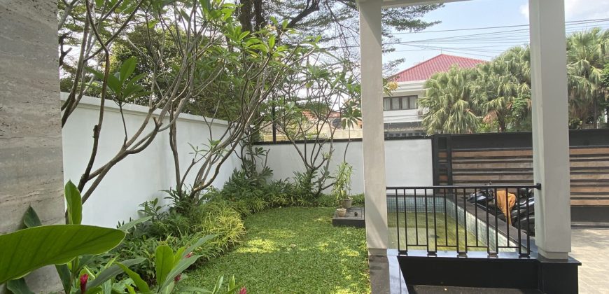 FOR SALE PONDOK INDAH BRAND NEW HOUSE MODERN TROPICAL DESIGN