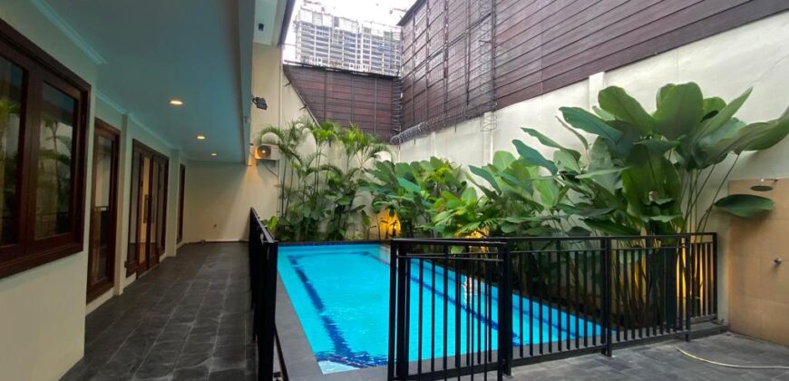 Townhouse Exclusive Kawasan Antasari 5 Bedrooms