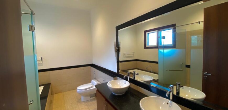 Townhouse Exclusive Kawasan Antasari 5 Bedrooms