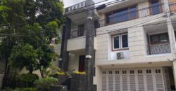 Townhouse Exclusive Kawasan Antasari 5 Bedrooms