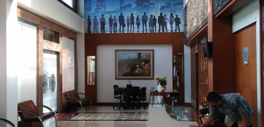 Dijual di bawah NJOP Gedung kantor 6 lantai