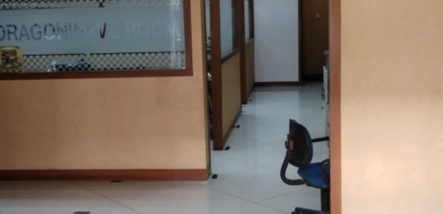 Dijual di bawah NJOP Gedung kantor 6 lantai