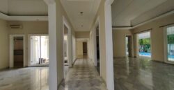 Rumah Disewakan Taman Besar