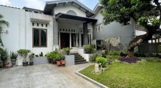 Dijual Rumah di daerah Jatiwaringin