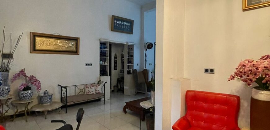 Dijual Rumah di daerah Jatiwaringin