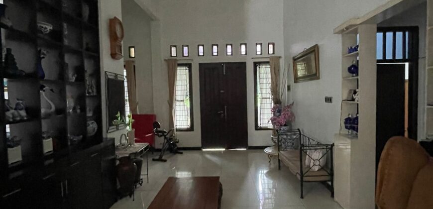 Dijual Rumah di daerah Jatiwaringin
