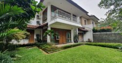 RUMAH TERAWAT, SIAP HUNI, DI LINGKUNGAN ELIT