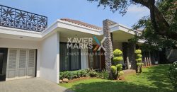 Rumah modern exclusive di Komplek Simprug