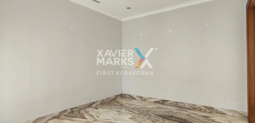 Rumah modern exclusive di Komplek Simprug