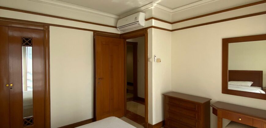 APARTMENT EXCLUSIVE SOMERSET AREA MEGA KUNINGAN