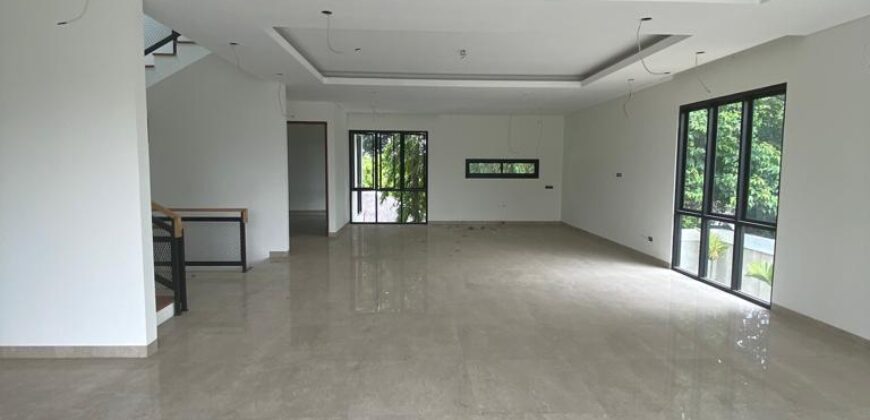 Townhouse Kawasan Exclusive Kemang