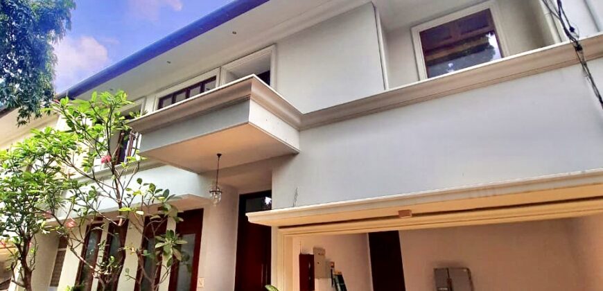 DISEWAKAN RUMAH KAWASAN KEMANG BENDA
