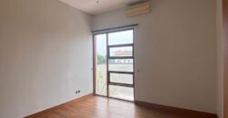 RUMAH KEMANG DALAM TOWNHOUSE AREA TENANG