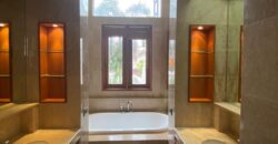 RUMAH KEMANG DALAM TOWNHOUSE AREA TENANG