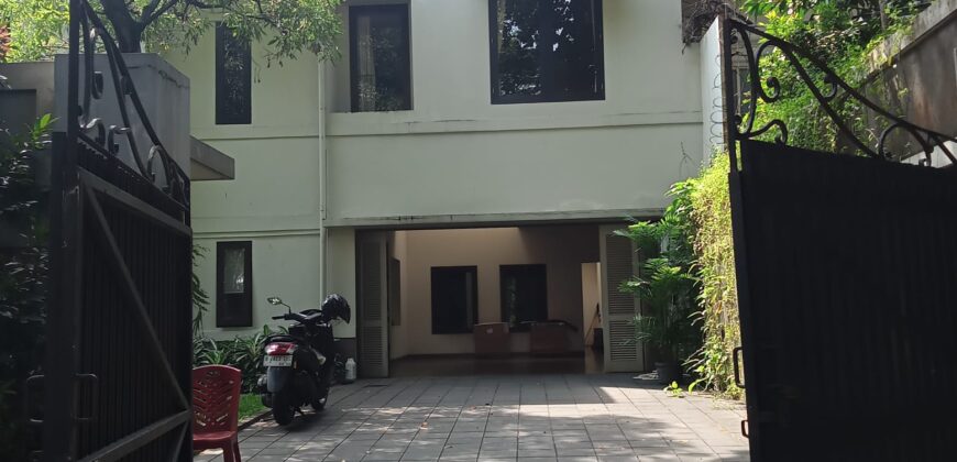 Rumah Dikawasan Exclusive Kebayoran Baru