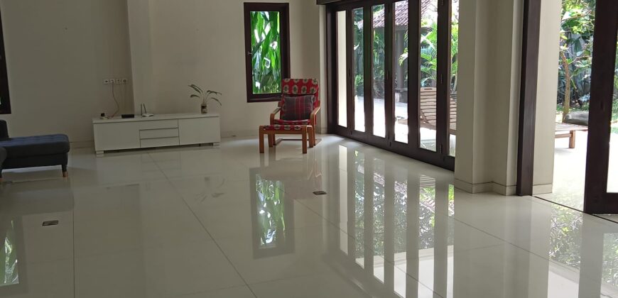 Rumah Dikawasan Exclusive Kebayoran Baru