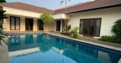 Disewakan Rumah Exclusive Bangunan Terawat