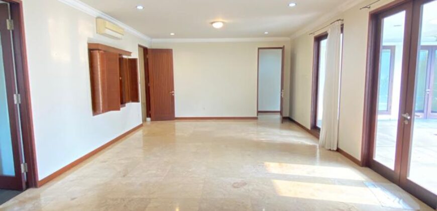Disewakan Rumah Exclusive Bangunan Terawat