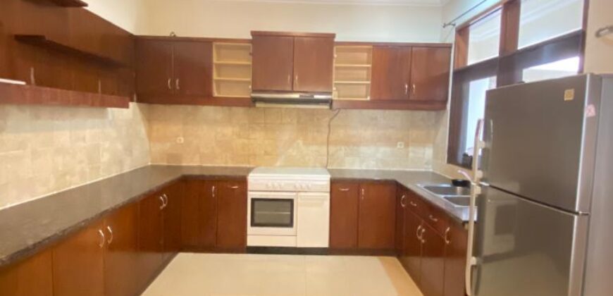 Disewakan Rumah Exclusive Bangunan Terawat