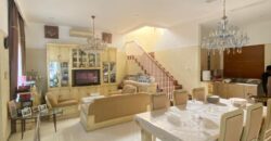 Dijual Rumah Dalam Townhouse Kawasan Kemang