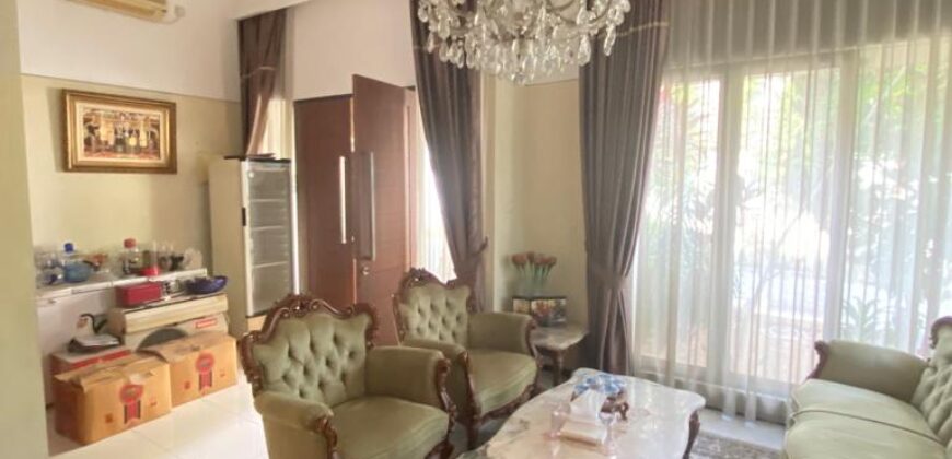 Dijual Rumah Dalam Townhouse Kawasan Kemang