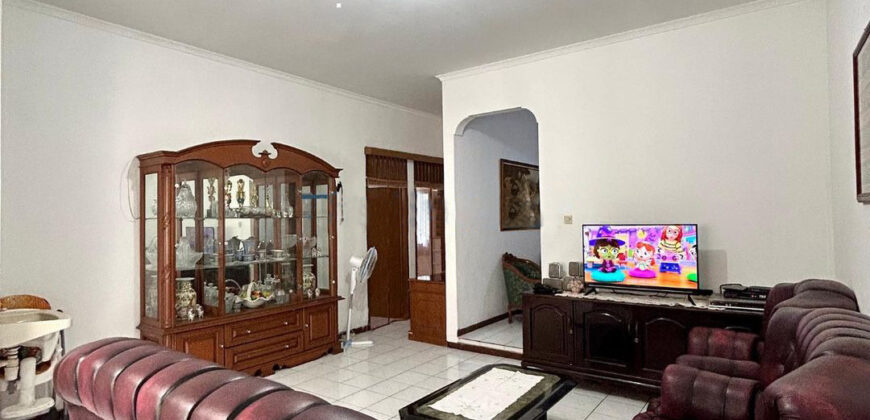 DIJUAL RUMAH KAWASAN TEBET KEBON BARU