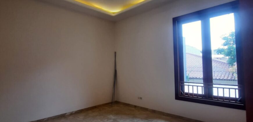 DISEWAKAN RUMAH KAWASAN KEMANG BENDA