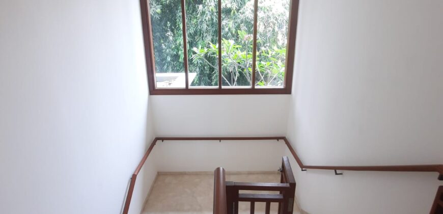 DISEWAKAN RUMAH KAWASAN KEMANG BENDA