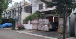 Dijual Rumah Dengan Lokasi Strategis di Kebayoran Baru