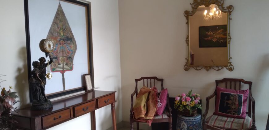 Dijual Rumah Dengan Lokasi Strategis di Kebayoran Baru