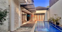 Townhouse Kemang lokasi dekat Kemang raya strategis Harga siap rugi