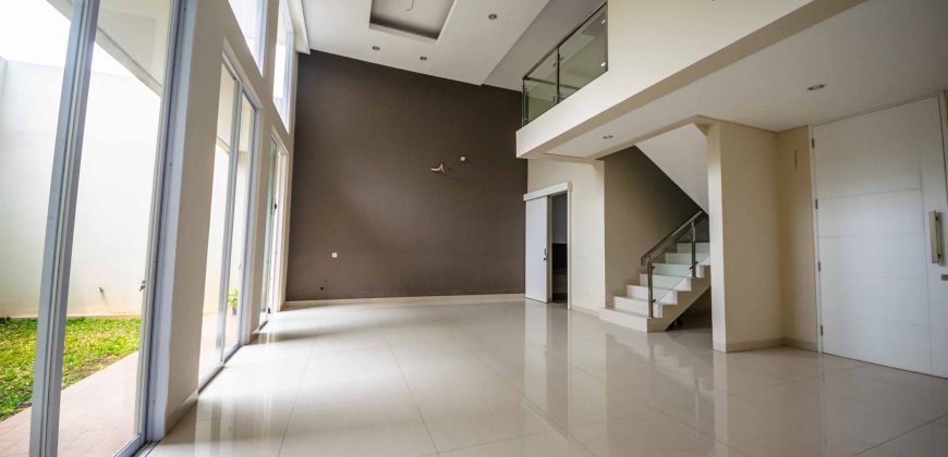 Rumah Strategis Modern Simpatupang Residence