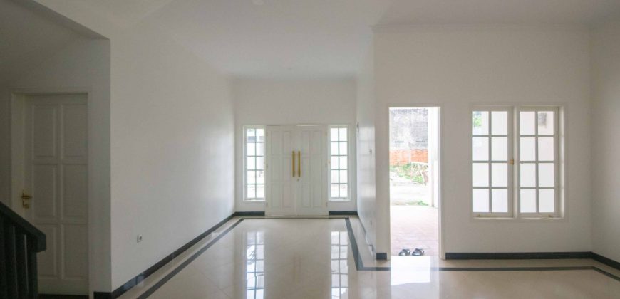 Dijual Rumah 2 lantai Jatipadang Jakarta Selatan