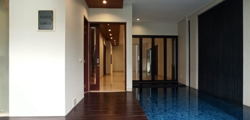 RUMAH MEWAH MODERN MINIMALIS DI CILANDAK SEMI FURNISHED