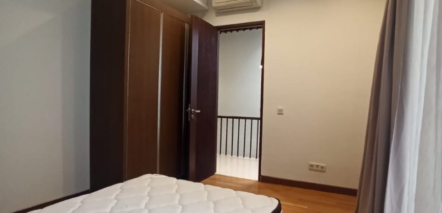 RUMAH MEWAH MODERN MINIMALIS DI CILANDAK SEMI FURNISHED