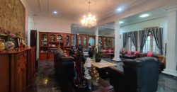 RUMAH DI KOMPLEKS BILLY MOON PONDOK KELAPA