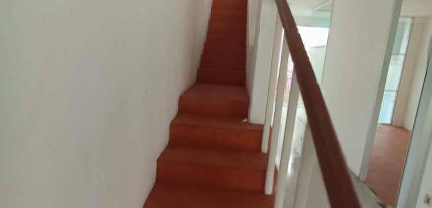 Dijual Rumah komersil 2 lantai di Kebayoran Baru