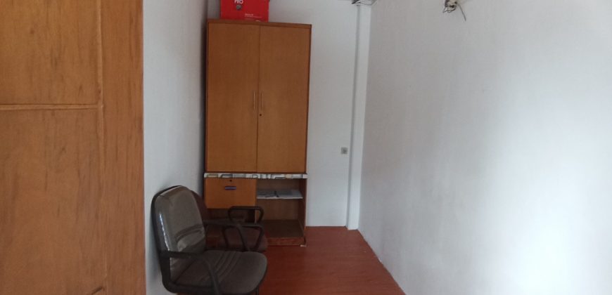 Dijual Rumah komersil 2 lantai di Kebayoran Baru
