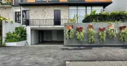 BRAND NEW HOUSE MODERN TROPICAL DESIGN