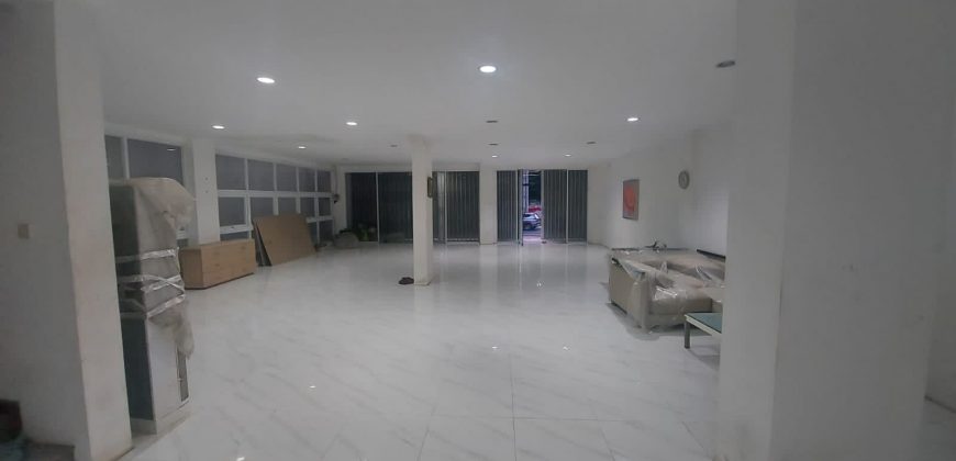 Ruko Exclusive Area Kebayoran Baru 3 Lantai Roof Top