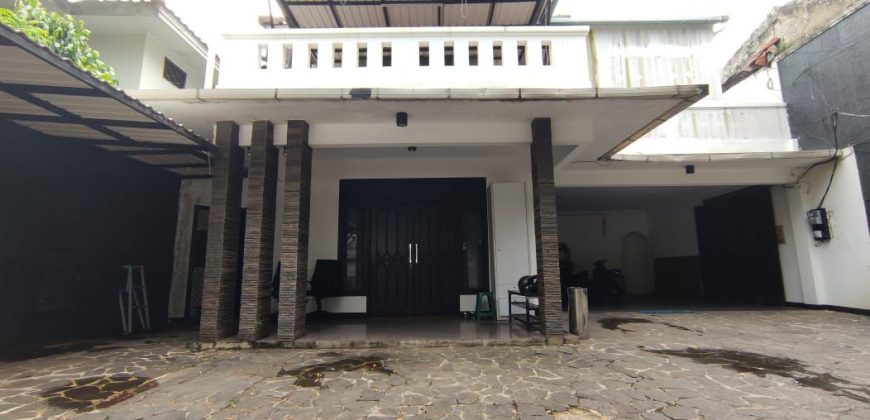 FOR SALE AND FOR RENT RUMAH COCOK UNTUK OFFICE DAN HUNIAN