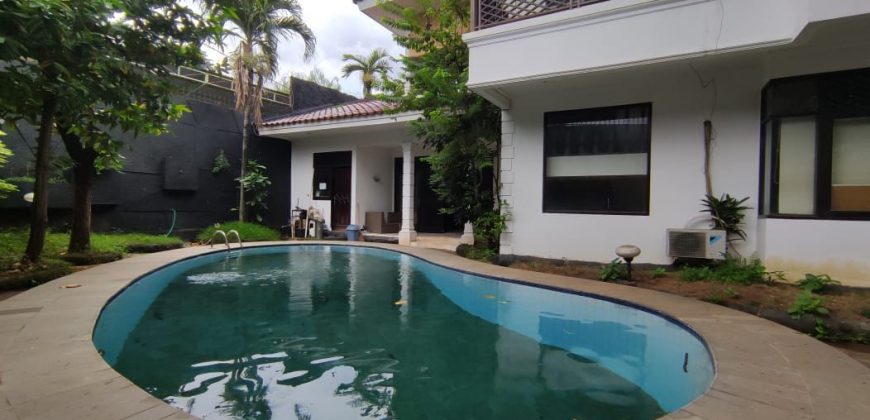 FOR SALE AND FOR RENT RUMAH COCOK UNTUK OFFICE DAN HUNIAN