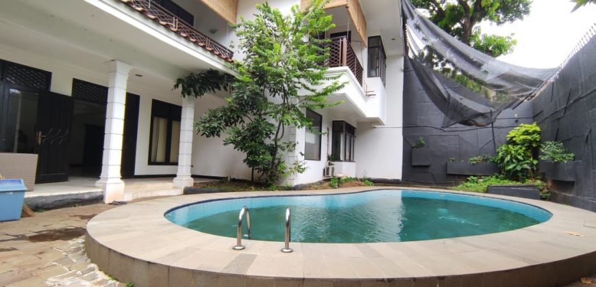 FOR SALE AND FOR RENT RUMAH COCOK UNTUK OFFICE DAN HUNIAN