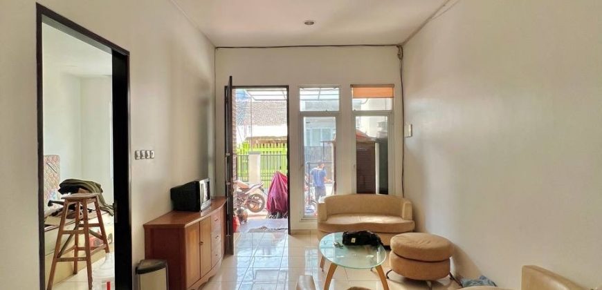Dijual Rumah Baru Renovasi Taman Ratu Jakarta Barat