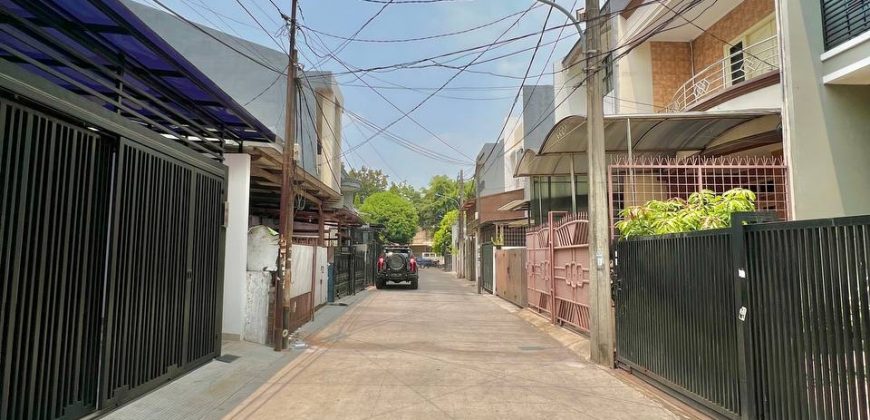 Dijual Rumah Taman Ratu Jakarta Barat Dimensi 6 x 18