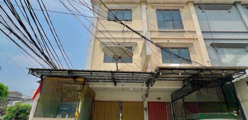 Dijual Ruko Hoek Dimensi 6 x 15 Taman Ratu Jakarta Barat