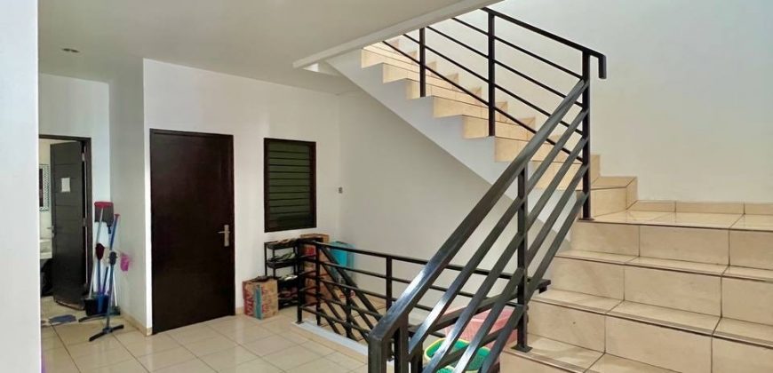 Dijual Rumah Baru Renovasi Taman Ratu Jakarta Barat